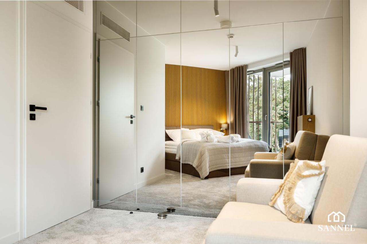 Apartament Golden Sand Z Dostepem Do Basenow,Jacuzzi,Strefy Saun- Pinea Apartments Pobierowo-Sannel Apartments For Rent エクステリア 写真